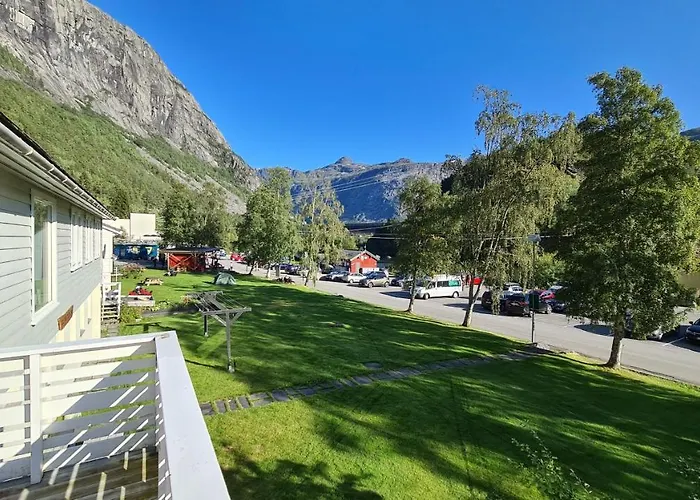 Trolltunga Pensjonat Odda